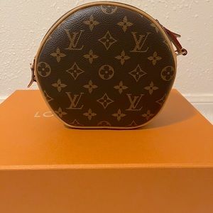 💕SOLD-Louis Vuitton Monogram Boite Chapeau Souple PM